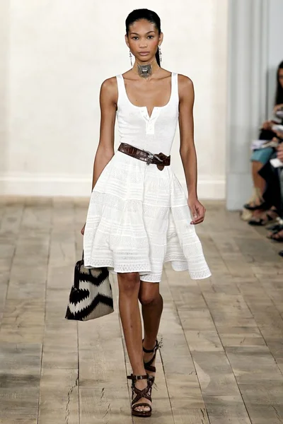 Look 18